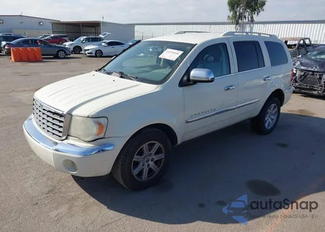 2008 Chrysler Aspen Limited z USA, uszkodzony, nr VIN 1A8HX58288F106439